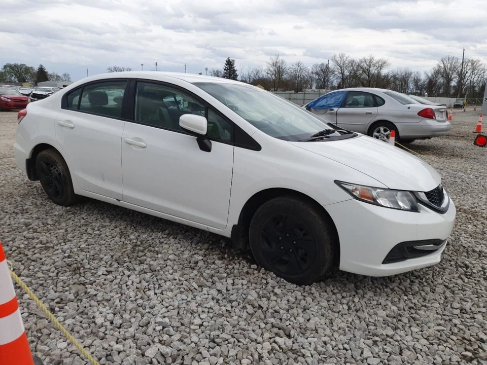 Conjunto de bomba de combustible Honda Civic 2015 1,8 L tracción delantera usada 145 k millas OEM Foto 4 de 4