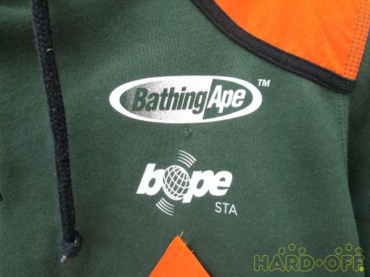 A BATHING APE (BAPE) Felpa con cappuccio A Bathing Ape verde arancione nylon switch pullover usata