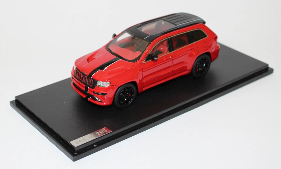 GLM 108503 Jeep Grand Cherokee SRT8 Red Resin 1:43 MIB Ltd Ed - Image 4 of 4