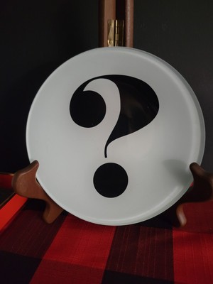 Kate Spade ''Say The Word'' Round Dish. NIB.