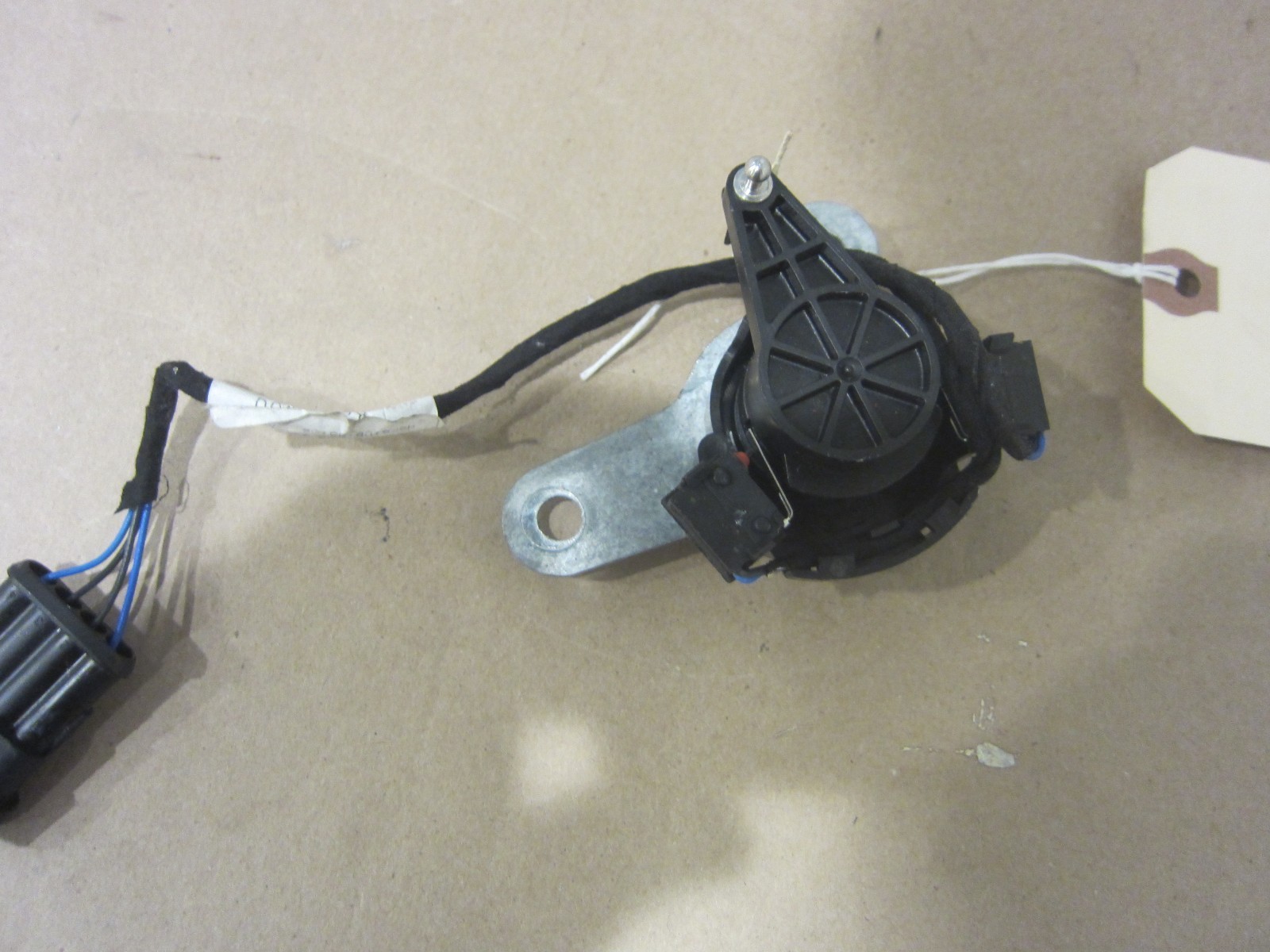 Ferrari 458 - Complete Latch Mounting/Door Lock Part# 82343400