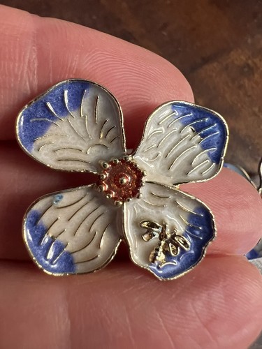 Chico’s Enamel Flower Earrings Stud Glazed Petal Bee Gold Oil Drip Retro - Picture 4 of 6