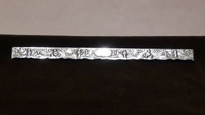 ANTIQUE 19C CHINESE EXPORT STERLING SILVER COMB TOP RELIEF VILLAGE SCENE 35 GR