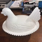 Vintage Indiana Glass milk white Hen On A Nest 7" Chicken!