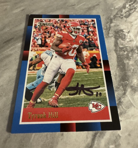 Tyreek Hill [Autograph] 2018 Donruss 1988 Tribute card