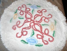 Vintage Chenille Rug 26" Round Fringe White Pink Blue Yellow Bathroom Bedroom