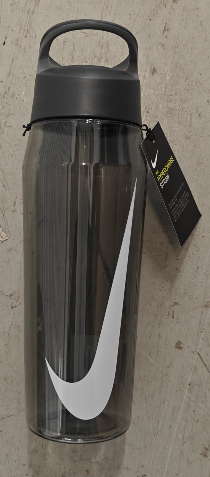 Nike TR Hypercharge 32 oz Straw Bottle (Anthracite/Grey/Whit