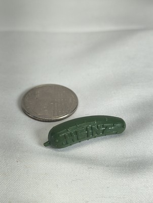Vintage H.J. Heinz Promotional Plastic Mini Pickle Pin