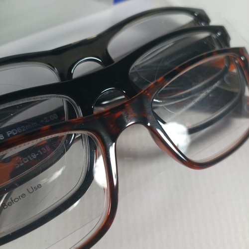 Paquete económico de 3 pares de gafas de lectura Walgreens marcos de bronce negro +2,50 - Imagen 4 de 4