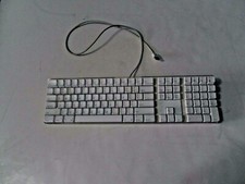 Genuine Apple Mac A1048 White Wired Full Size Keyboard US / 2 USB port
