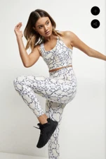 NWT All Fenix White Python 7/8 Legging Size Medium