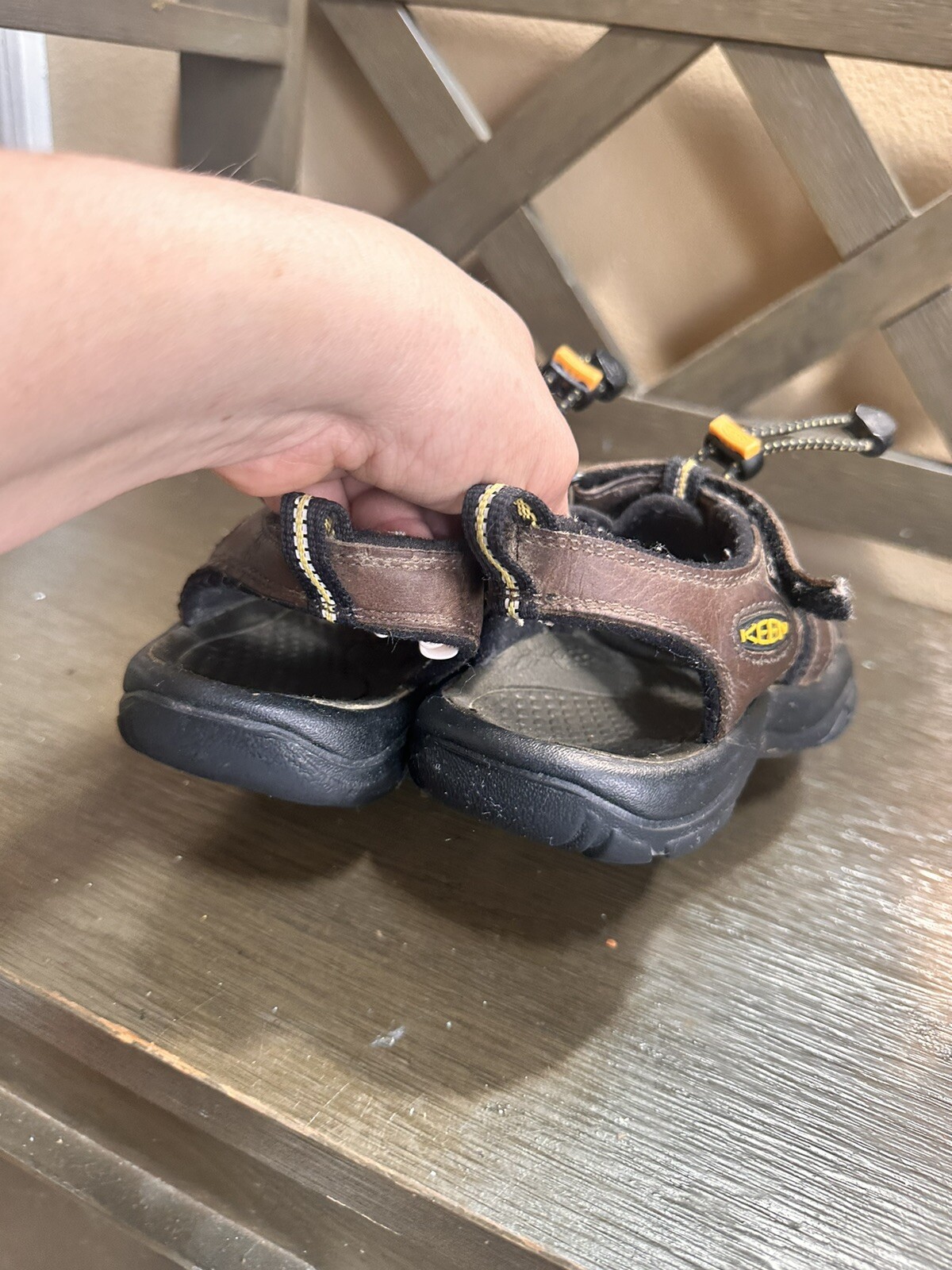 Keen Kids 2 sandali impermeabili Newport scarpe punta chiusa premium facili da indossare