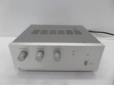 TOA 900 Series 3-Channel Amplifier A-901A