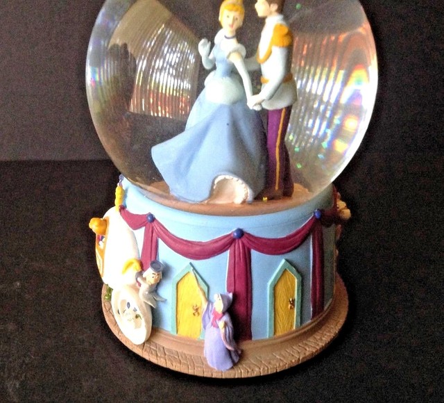 Vintage Enesco Disney Cinderella & Prince Musical Snow Globe "I Love You Truly" eBay