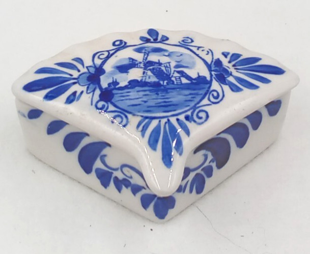 Royal Delft Fan Trinket Dish Lid Hand Painted Porcelain White Blue Windmill Sea