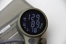 ONE HAND DIGITAL ARM BLOOD PRESSURE MONITOR / LI-ION BATTERY AND CHARGER 