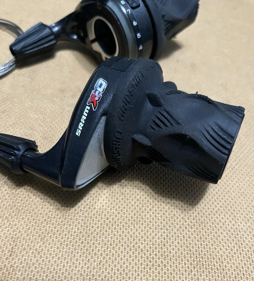 Juego de palanca de cambios SRAM XO 3 x 9 velocidades Grip Shift Twist Foto 3 de 4