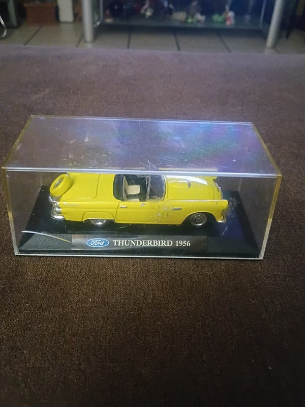 Thunderbird 1956 Hardtop Model Car Parts 1/24 Scale with Window