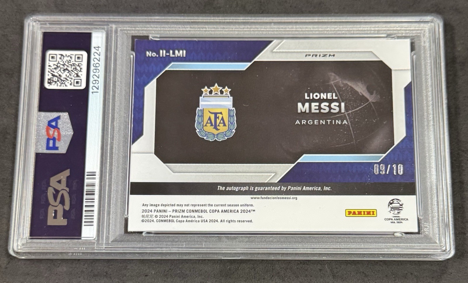 LIONEL MESSI 2024 Prizm Copa International Ink Auto Gold Pulsar 9/10 PSA 8 view 2