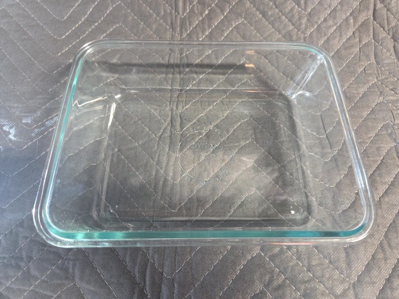 Pyrex #7211R Clear Glass w/ Blue Tint Rectangular 6 Cup Baking / Storage Dish