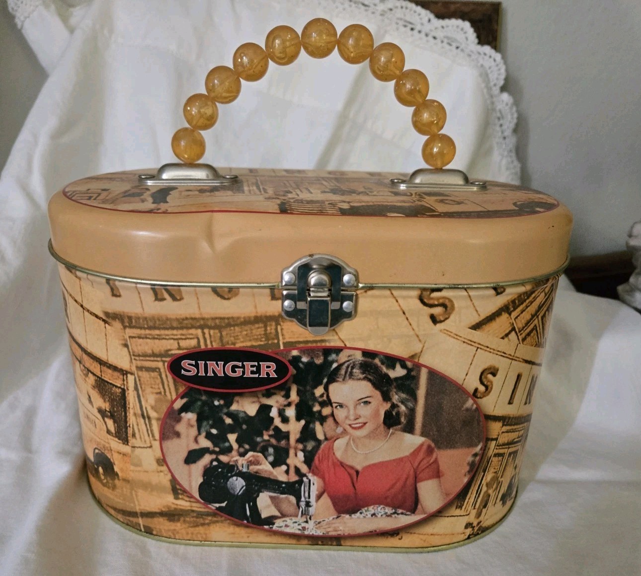 Singer Sewing Retro Beaded Handle Sewing Tin