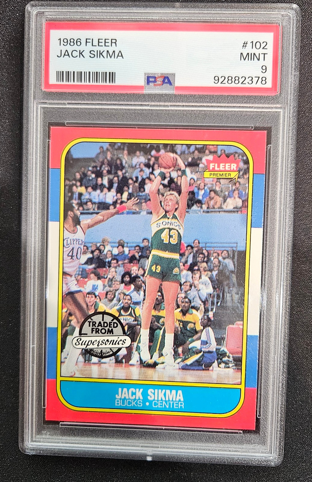 1986-87 Fleer Jack Sikma #102 Bucks - PSA 9