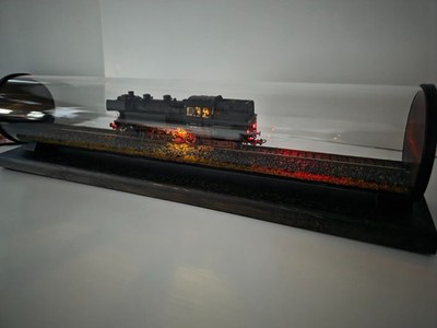 DC/DCC Expoziție tren H0, bază din lemn de stejar - L45 cm