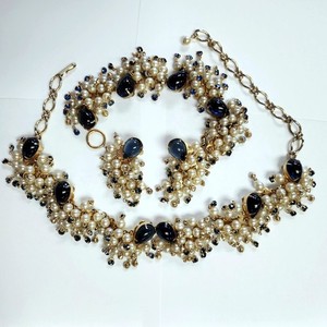 💙 RARE Demi-Parure Faux Pearls Blue Rhinestones & Navy Blue Cabs on Goldtone 💙