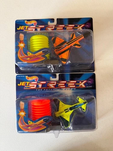 VINTAGE HOT WHEELS JET STREEX MACHINES THE FUTURE OF SPEED LOT OF 2 E59