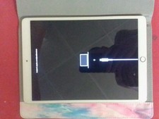 Apple iPad Pro 10.5 A1709 Rose Gold FOR PARTS NOT WORKING