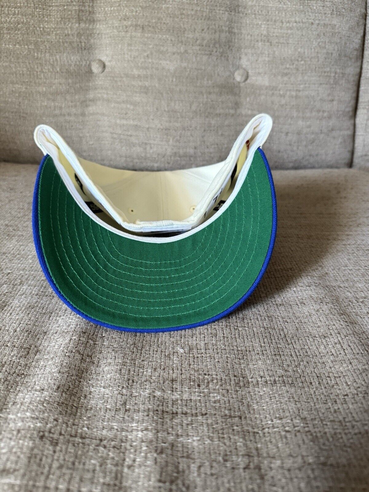 Picture 2 of 4