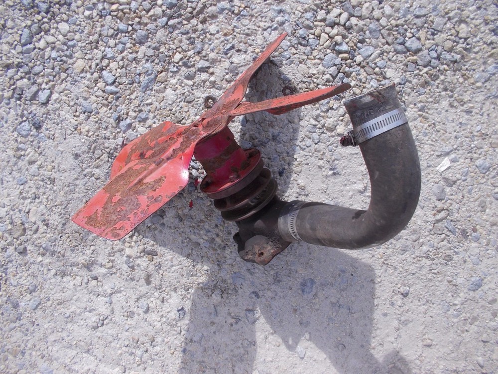 Ford 8N 9N N tractor engine motor water pump assembly w/ fan &+ belt pulley
