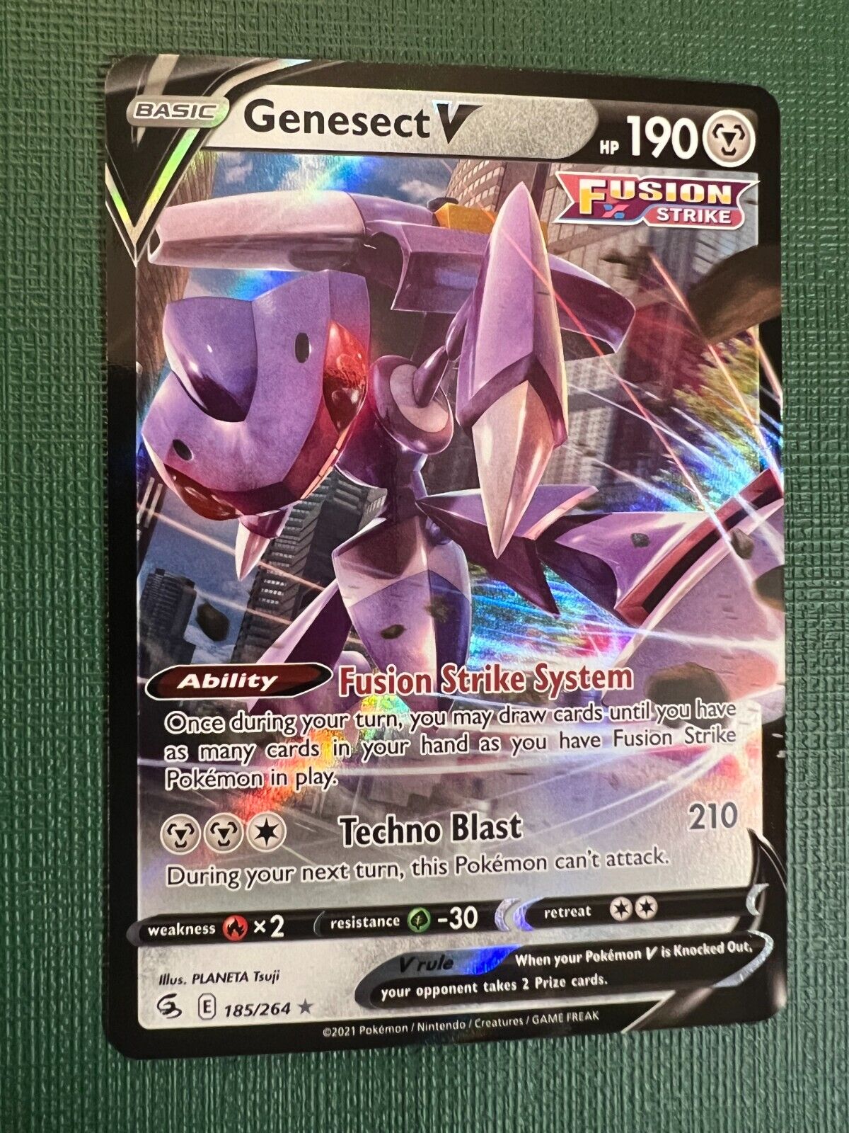 Genesect V - 185/264 Fusion Strike Ultra Rare Pokemon - NM/MINT