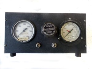 REGULATED HIGH PRESSURE AIR STATION TEST EQUIPMENT FOR SCUBA REPAIR WORK