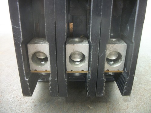 SQUARE D EDB CIRCUIT BREAKER EDB34040 40AMP 480VOLT 3POLE NOB - Picture 3 of 4