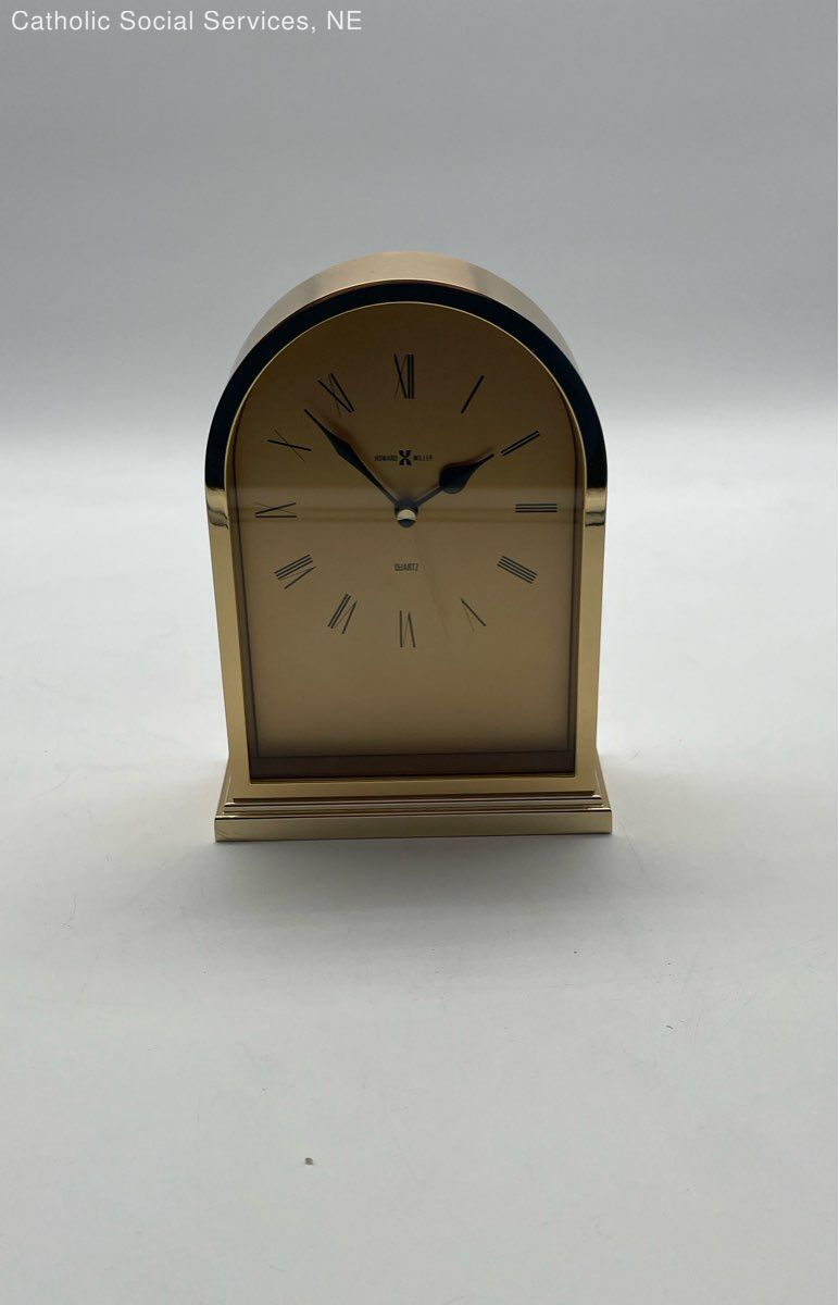 Howard Miller Brass Finish Mantle Desk Table Quartz Clock