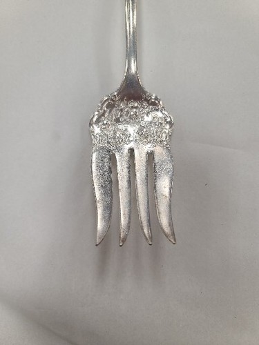 Antique -R.C.Co. ~ Rose Pattern ~ 4 Serving Pieces ~ 2 Forks & Demitasse Spoons - Picture 21 of 24