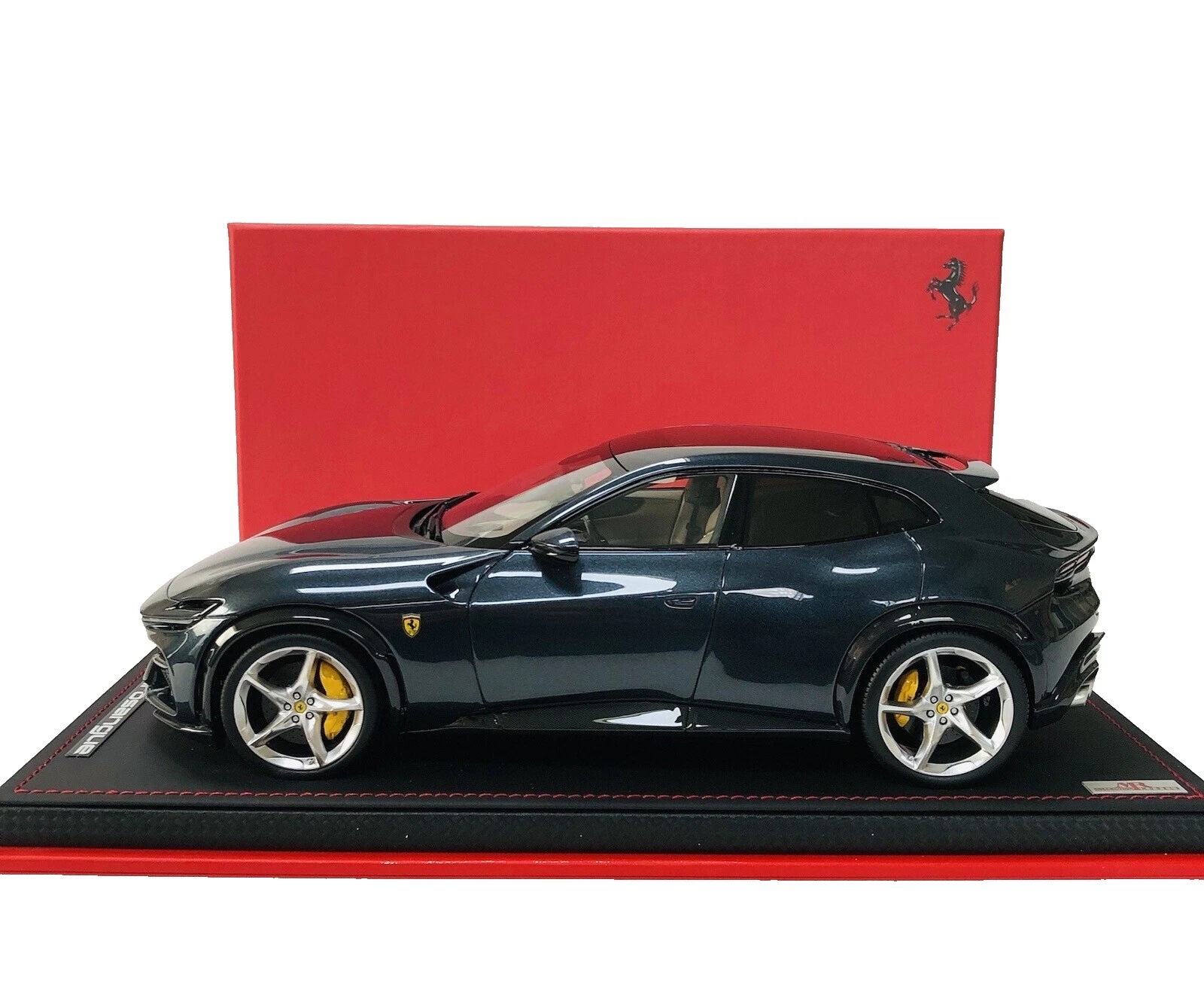 Fabricación de contemporáneo MR Collection 1:18 Diecast coches, camiones y camionetas