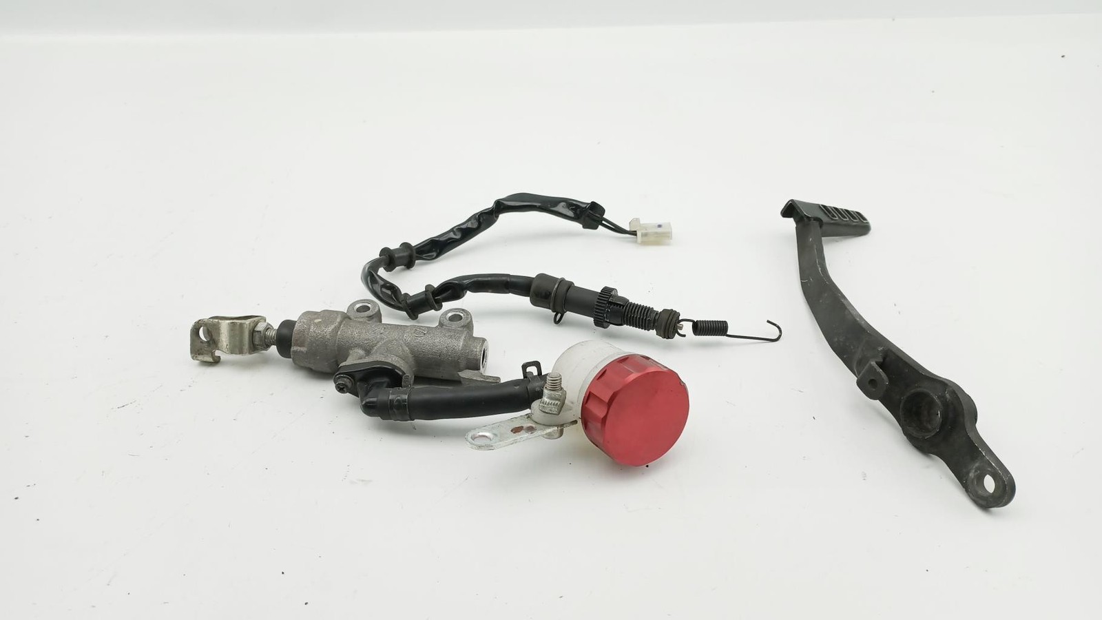 Maitre-cylindre arrière HONDA CBR 125 R 2011-2016 systeme de freinage origine en aluminium