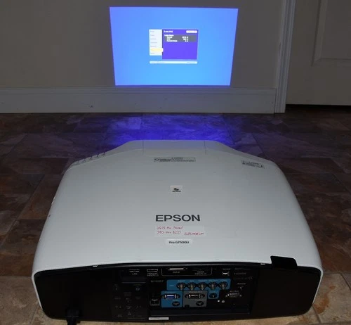 Epson Pro G7500U Projector WUXGA 4K Enhancement - 2615 Hrs - ELPLM08