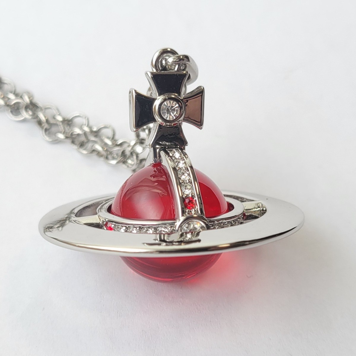 アクセサリー \" Vivienne Westwood \" Orb-Necklace Vivienne Westwood Small Orb Necklace Pendant Purplish red x