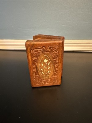 VINTAGE  Jewelry Trinket Box Hand Carved Wood Floral Inlay Hinged 6 in x 4 in