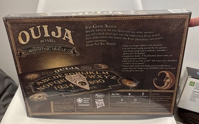 Ouija Board Edition Wood Planchette Hasbro Gaming Halloween for