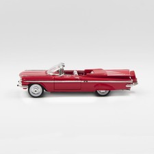 Yat Ming Road Signature Series 1:18 Diecast 1959 Chevrolet Impala in Red