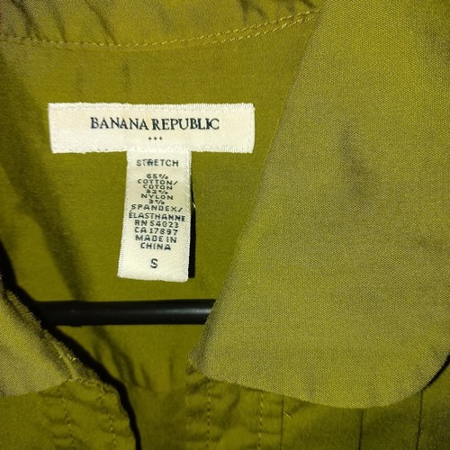 Blusa Banana Republic verde plissettata con bottoni manica corta colletto taglia S - Foto 3 di 4