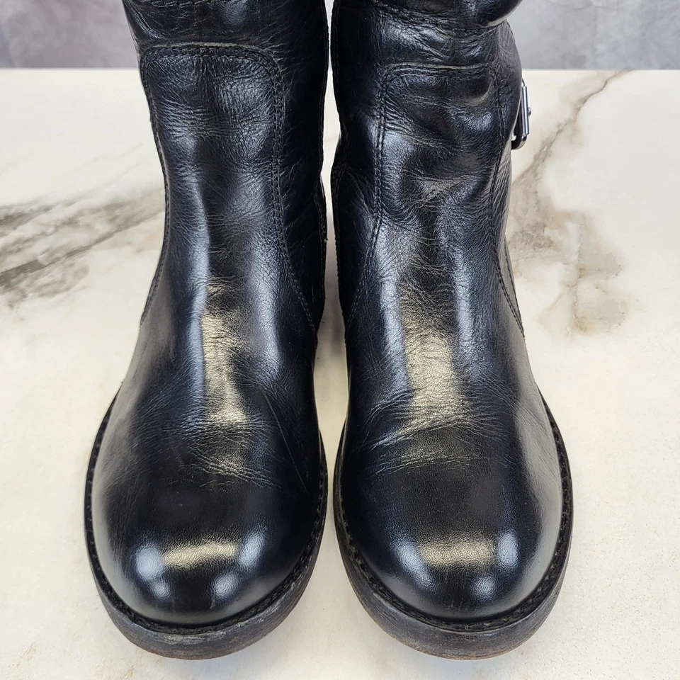 Botas de motociclista Juicy Couture Premium con cinturón y cremallera para mujer talla 8 M negras Foto 4 de 4