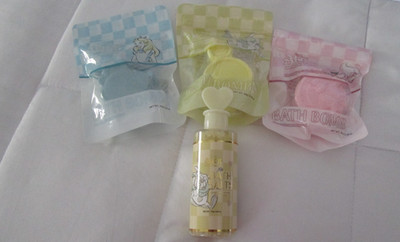 New Disney Alice In Wonderland Bath Bombs Set & Bath Salts Vanilla Lemon Coconut