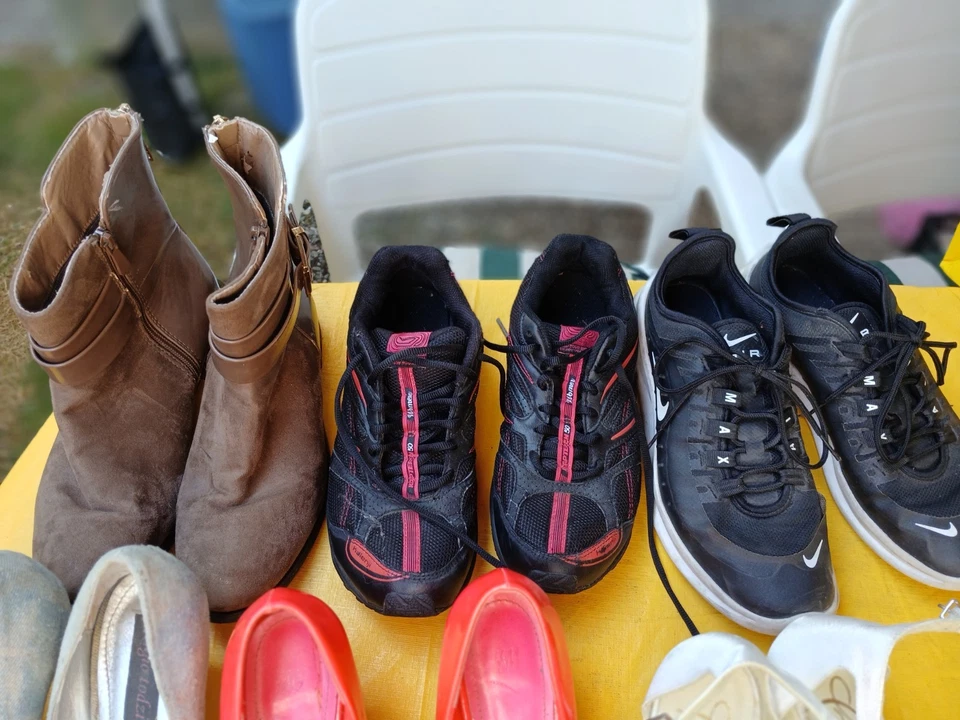 Geox Lot chaussures femme 39 décontracté cuir & synthétique multicolore - Photo 2/4