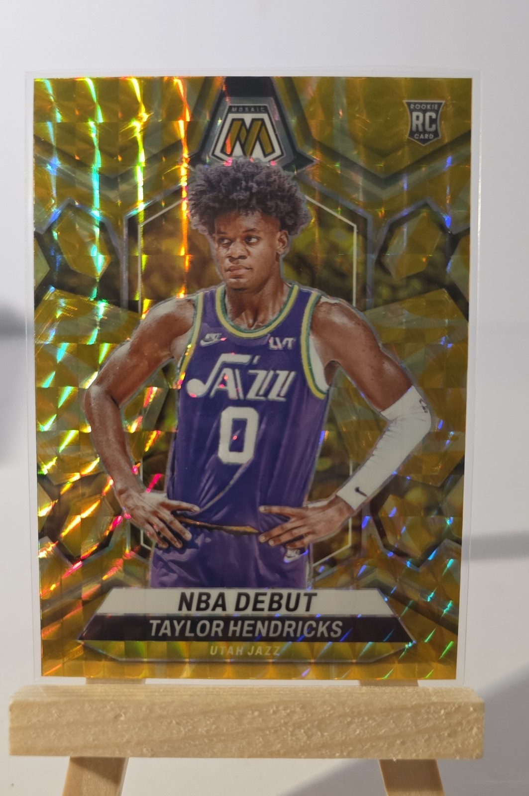 2023-24 Panini Mosaic - NBA Debut Taylor Hendricks #261 Reactive Yellow Jazz
