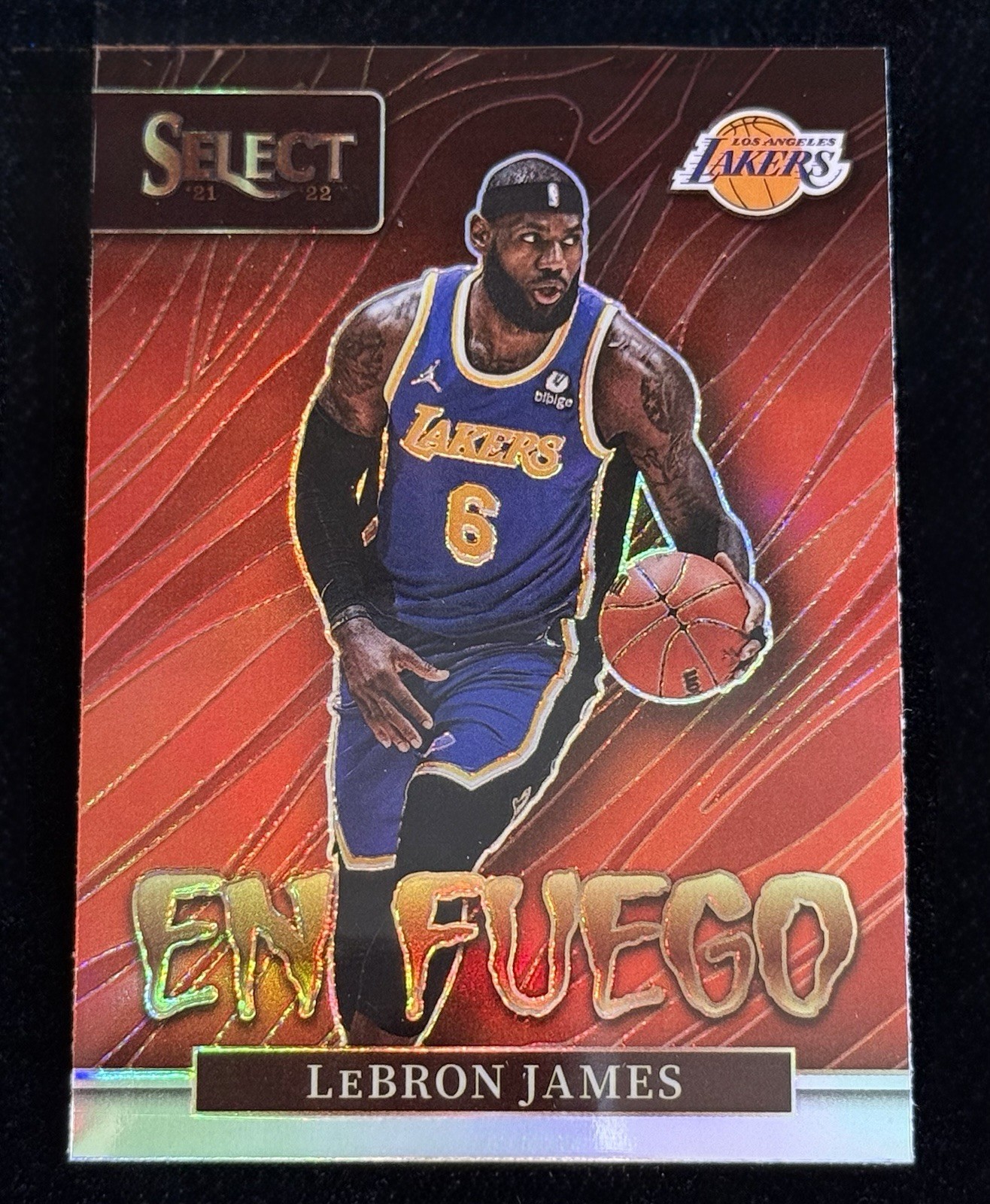 Lebron James 2021-22 Panini Select #8 En Fuego Silver Prizm SP Lakers